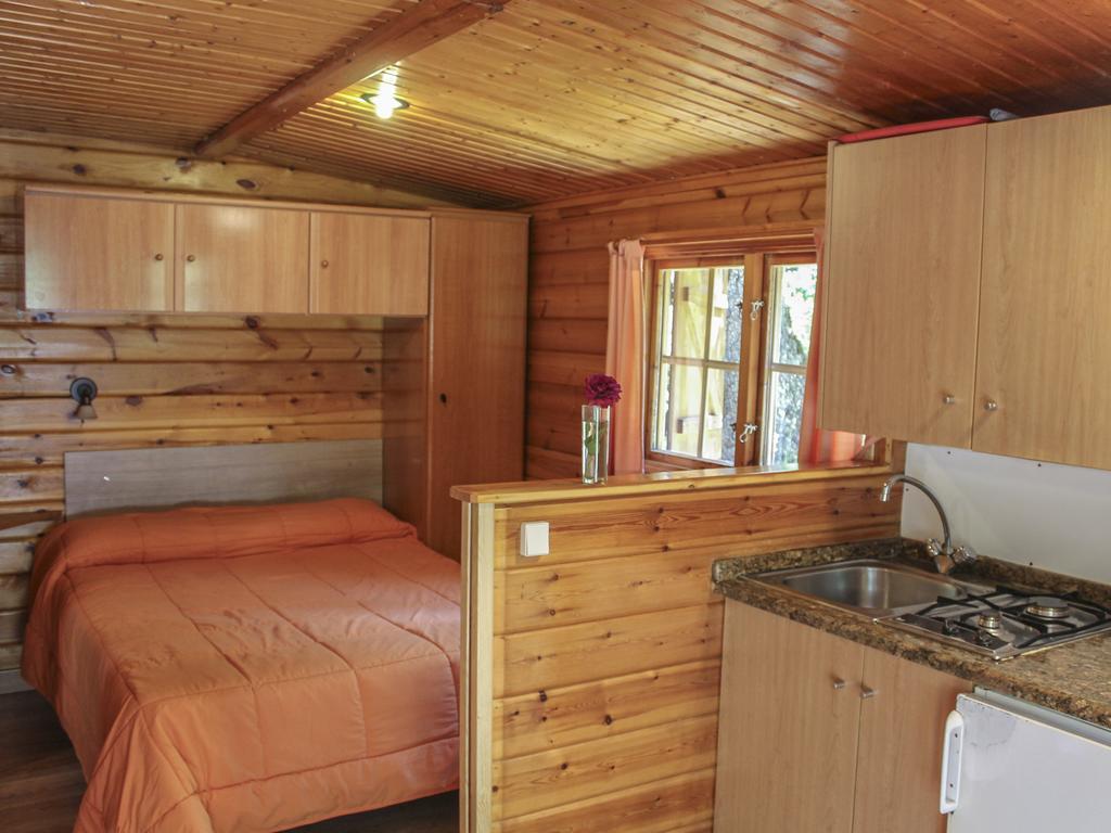 Cabanas De Madera Sanabria Vigo de Sanabria Extérieur photo