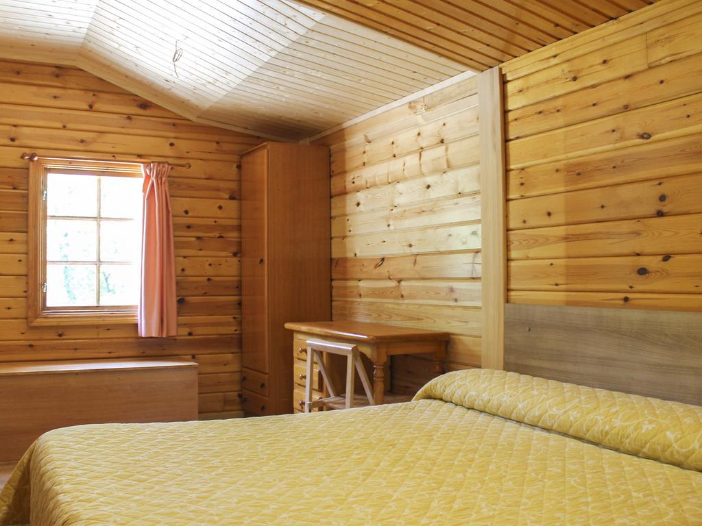 Cabanas De Madera Sanabria Vigo de Sanabria Extérieur photo