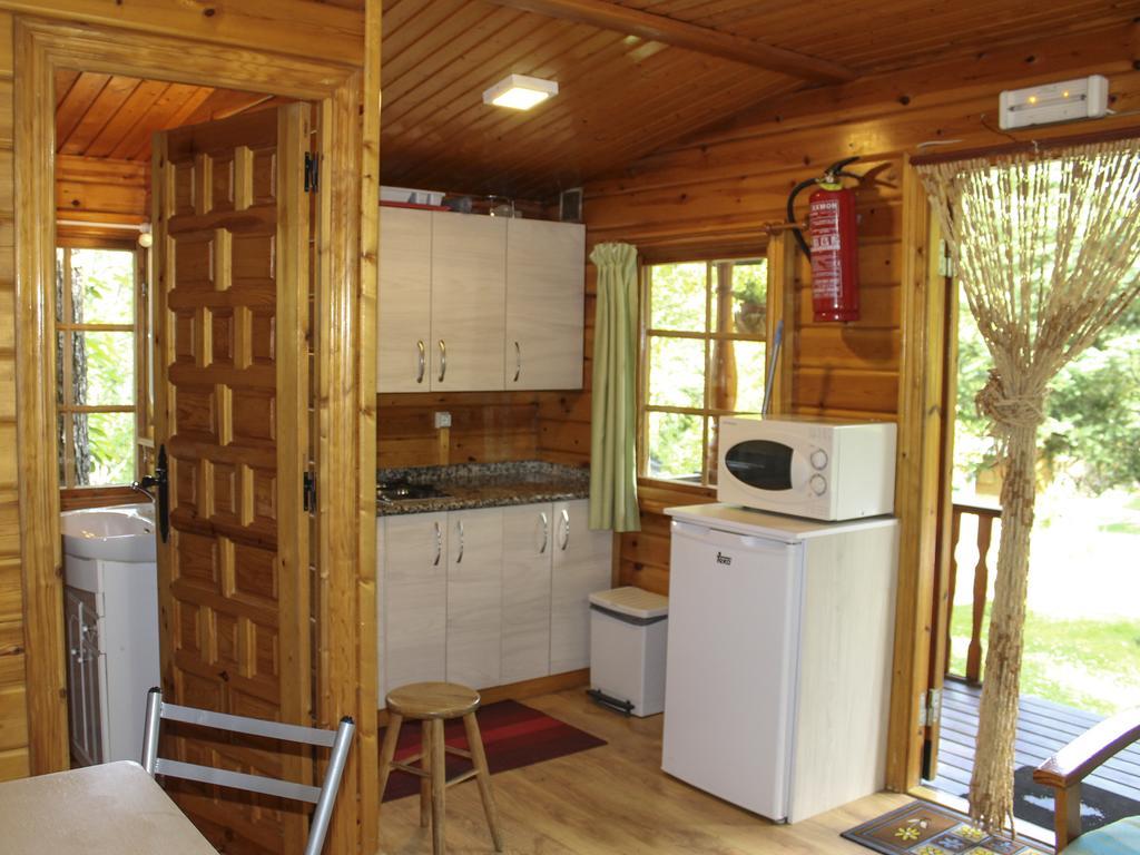 Cabanas De Madera Sanabria Vigo de Sanabria Extérieur photo