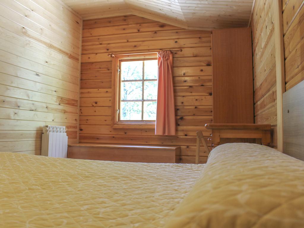 Cabanas De Madera Sanabria Vigo de Sanabria Extérieur photo