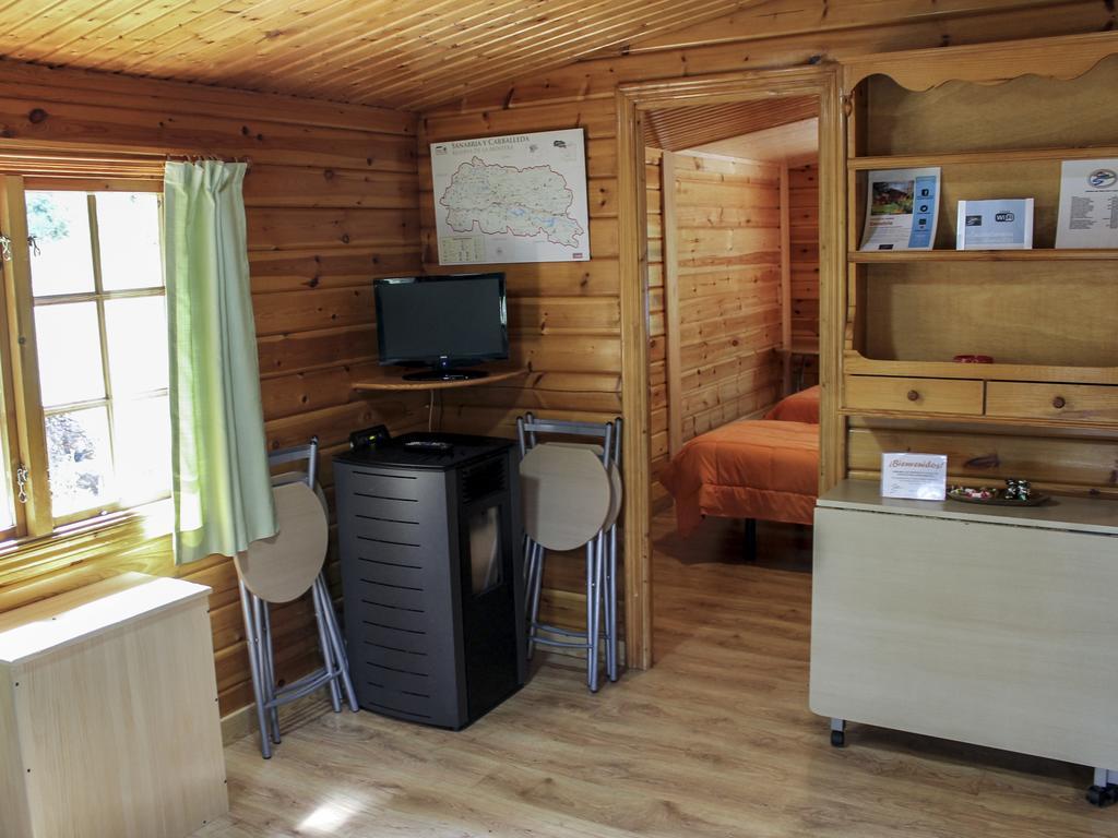 Cabanas De Madera Sanabria Vigo de Sanabria Extérieur photo
