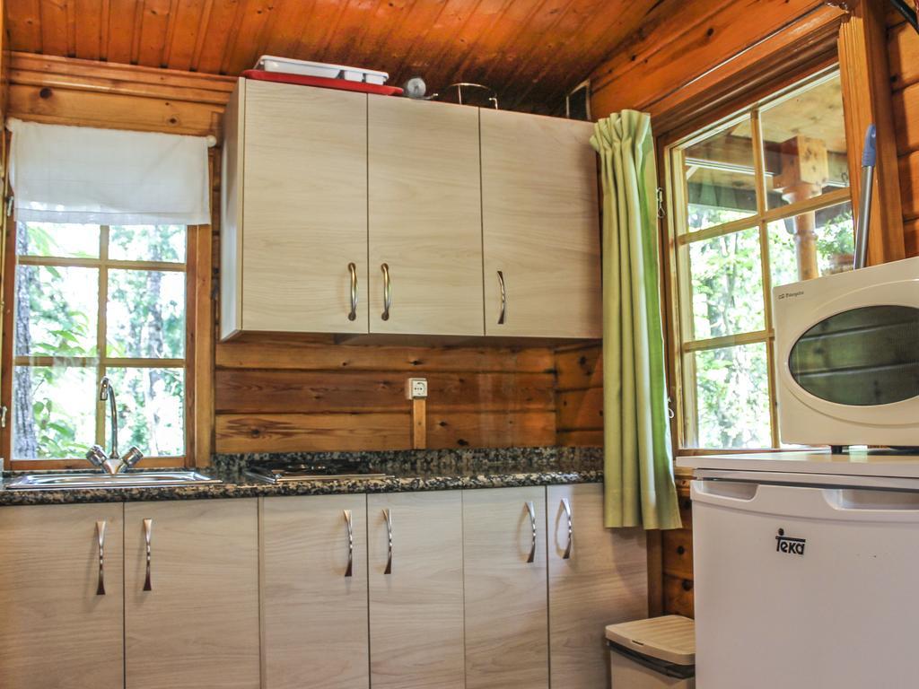 Cabanas De Madera Sanabria Vigo de Sanabria Extérieur photo