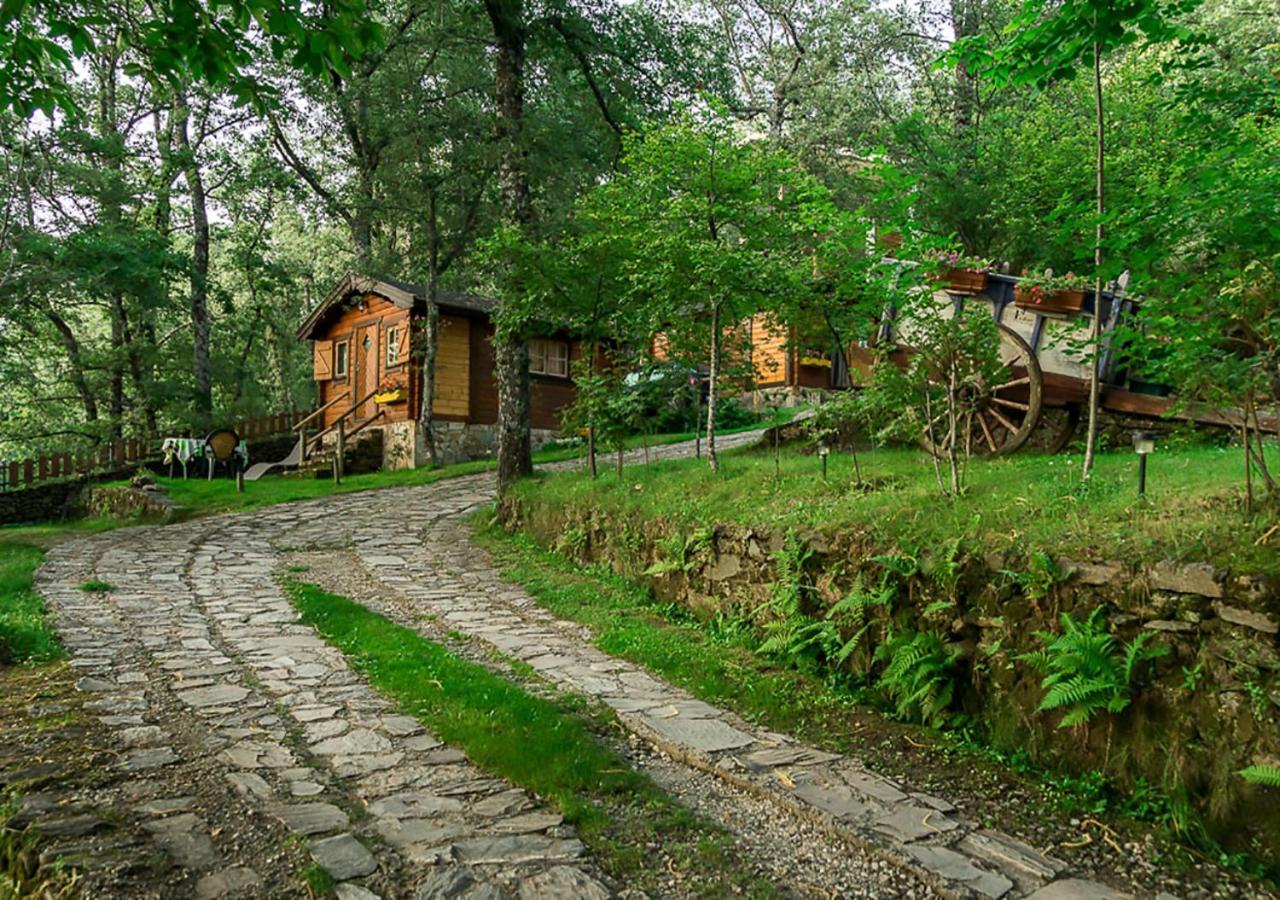 Cabanas De Madera Sanabria Vigo de Sanabria Extérieur photo