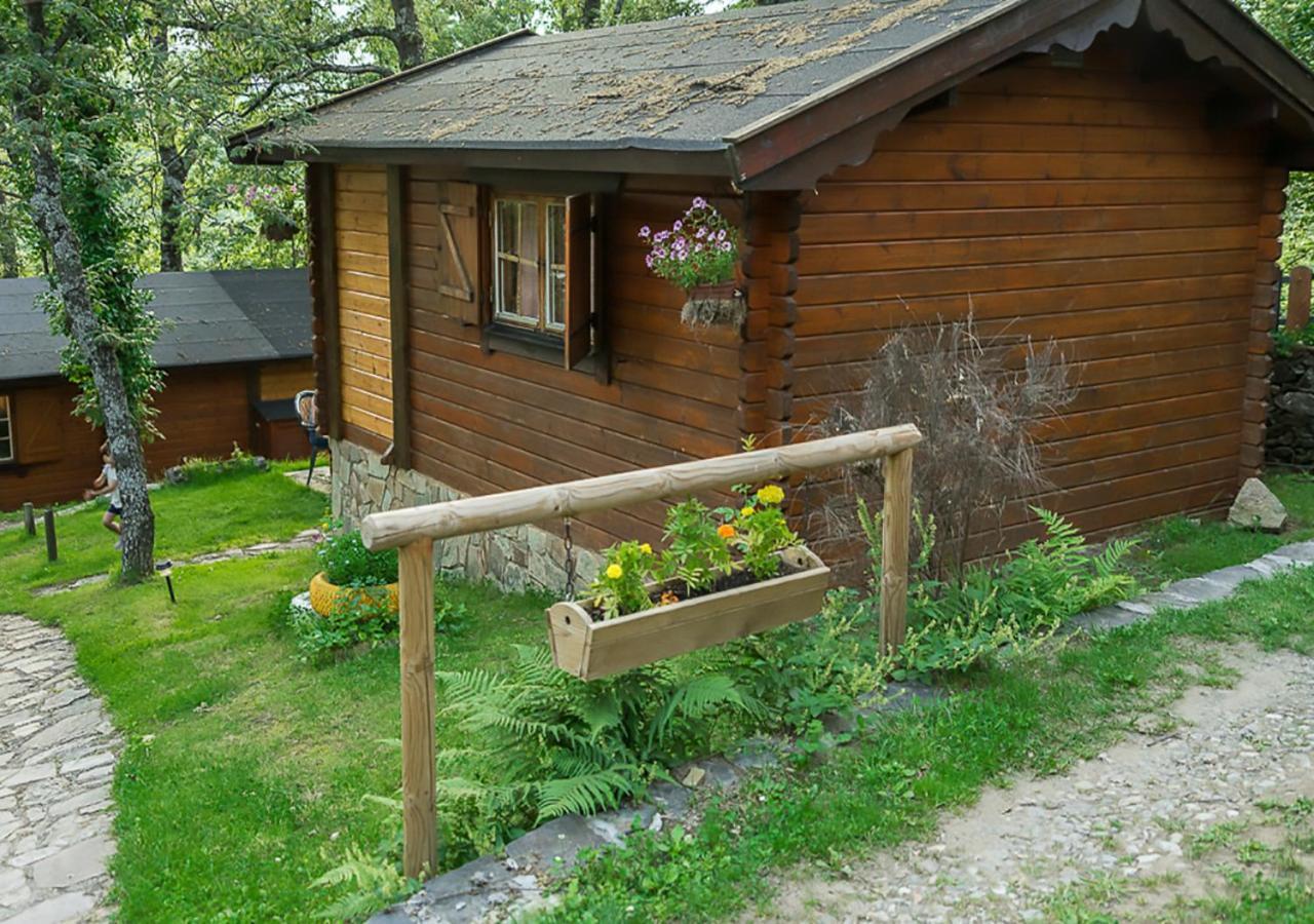 Cabanas De Madera Sanabria Vigo de Sanabria Extérieur photo